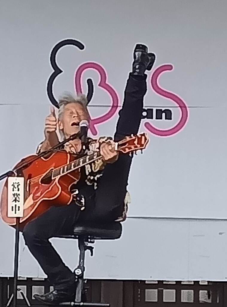 ダックテツヤさん