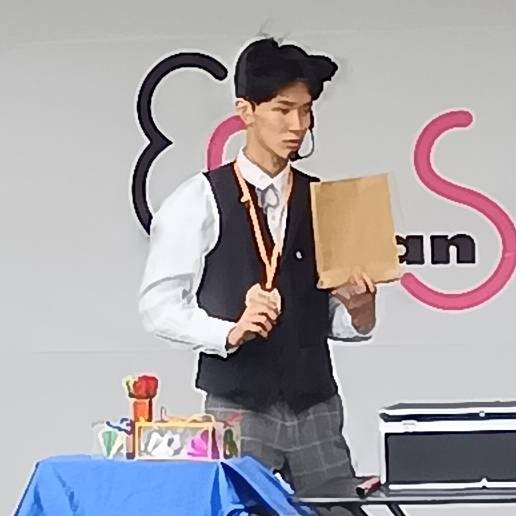 マジシャンヒナタ